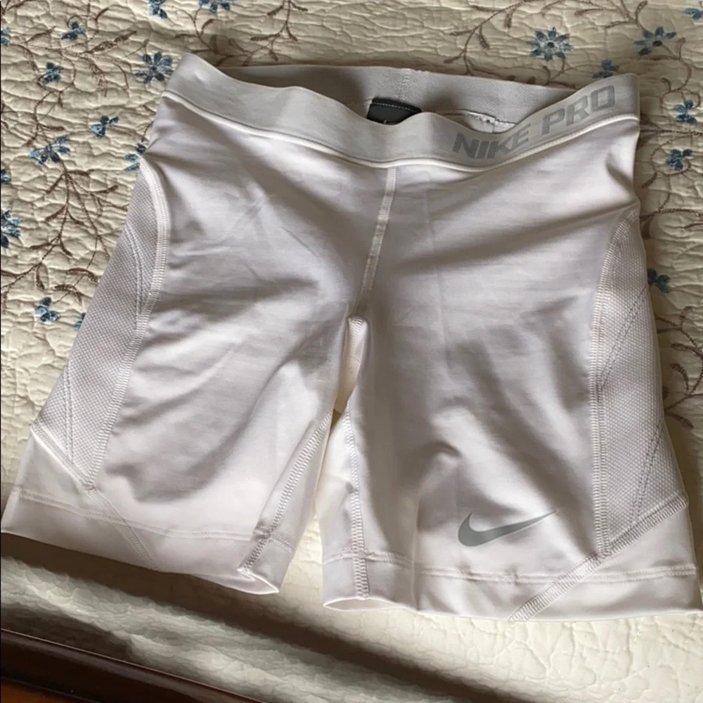 NWOT Nike Pro Compression Shorts - Picture 2 of 7